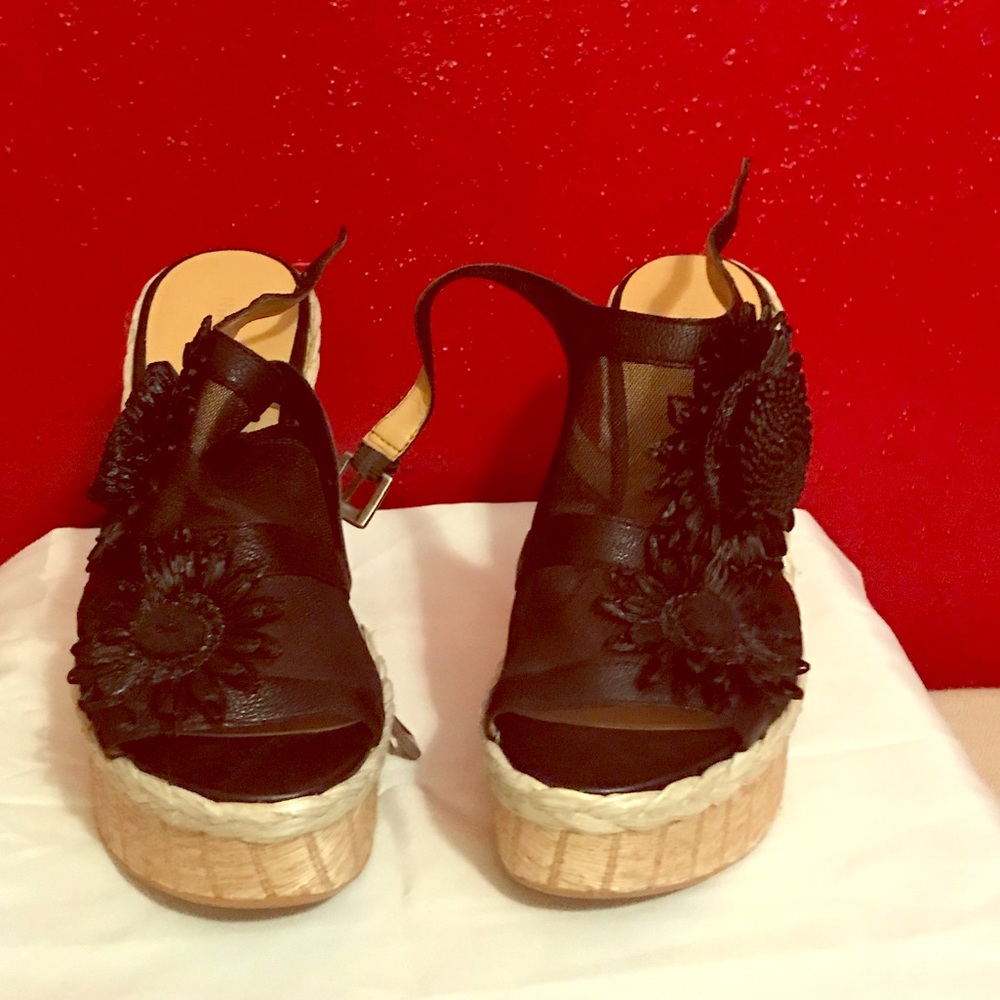 New Nine West High heel wedge sandals